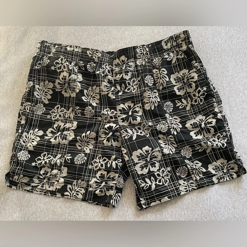 Uzzi Amphibious Gear Size XL Waist 38in Black/Tan Floral Swim Trunks/Shorts READ